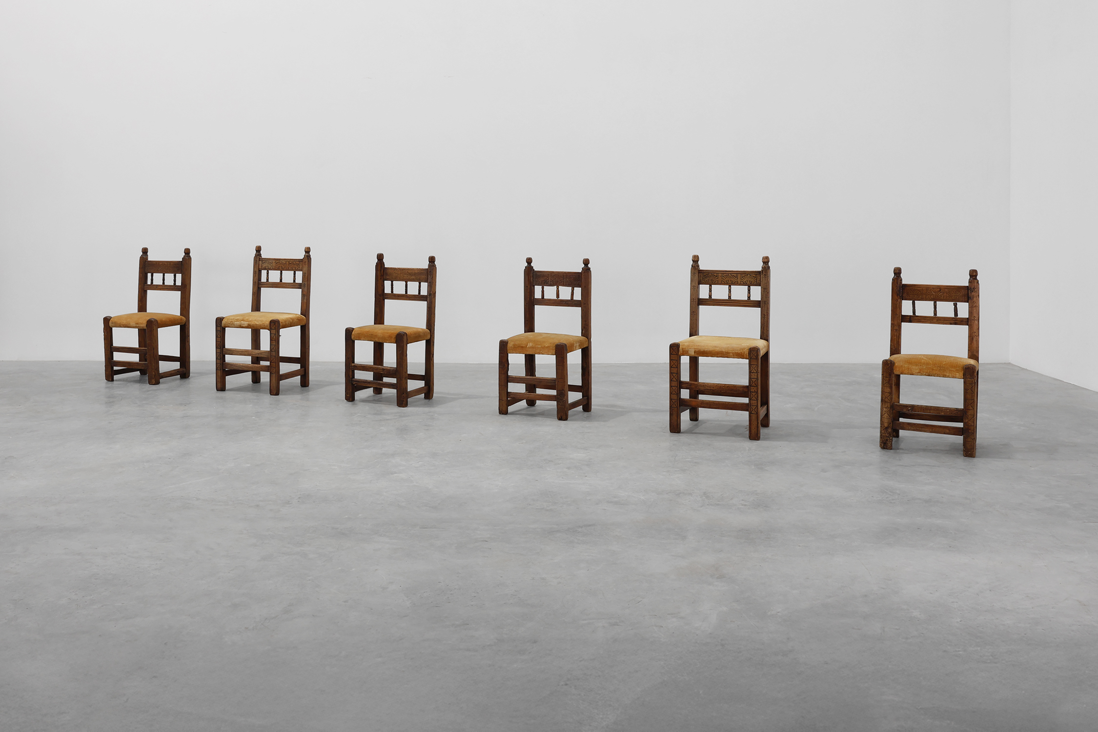 Six 19th Century Spanish Hand-Carved oak Side Chairs with Velour Seatthumbnail